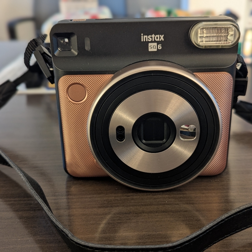 INSTAX square SQ6 camera nwot rose gold and black